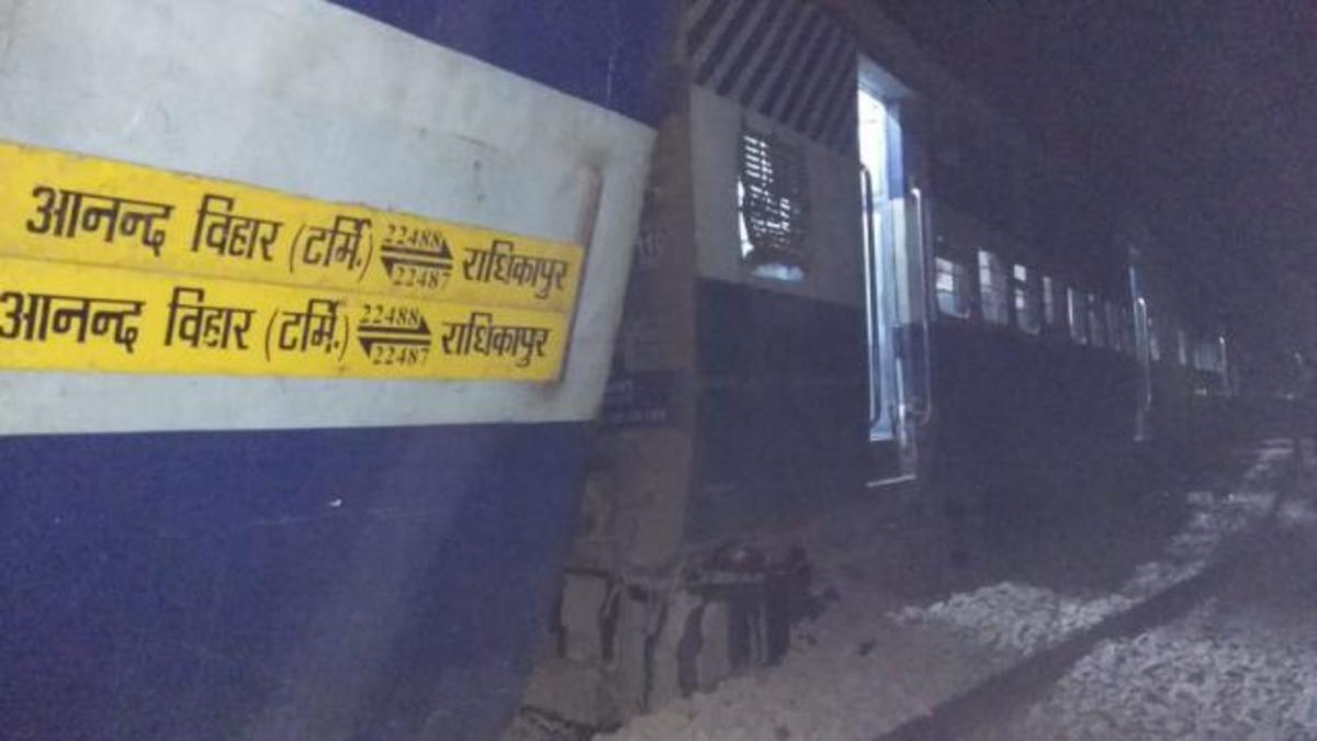 पूर्व मध्य रेलवे के सोनपुर डिवीजन के सहदई बुज़ुर्ग में रेल दुर्घटना